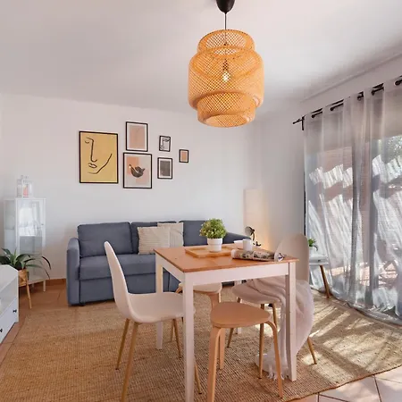 Semesterbostad Sweet Majanicho